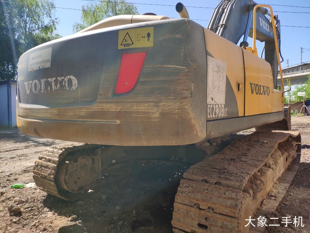 沃尔沃 EC290BLC 挖掘机