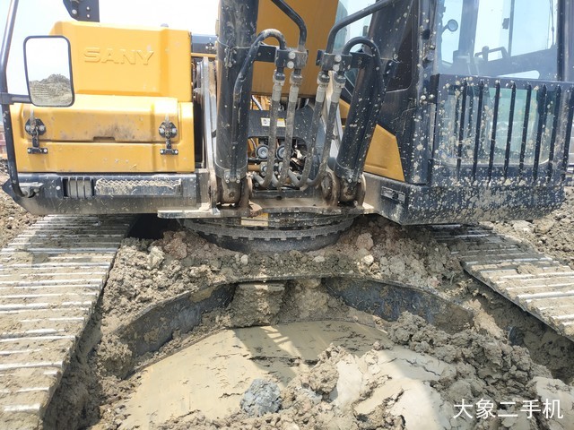 三一重工 SY365H 挖掘机