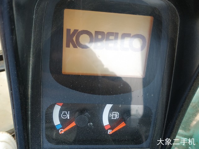 神钢 SK260LC-8 挖掘机