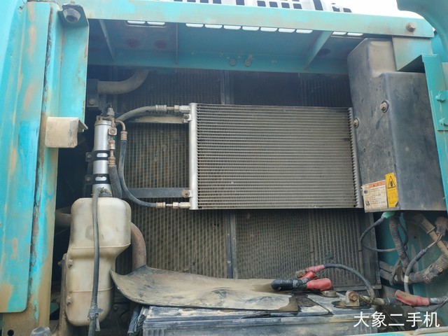 神钢 SK260LC-8 挖掘机