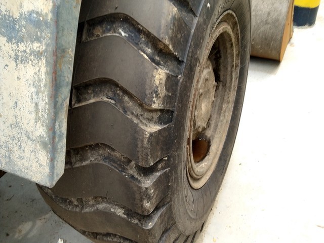 山东临工 LG930 装载机