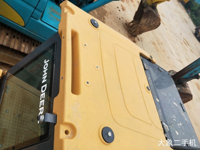 约翰迪尔 E240SC 挖掘机