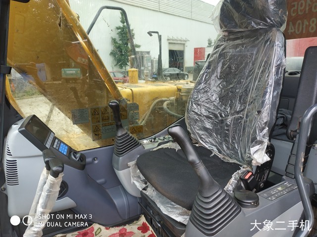小松 PC130-8M0 挖掘机