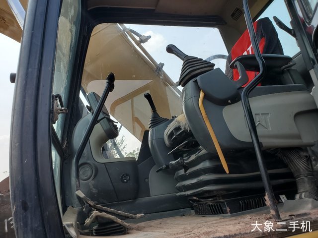 卡特彼勒 324D 挖掘机