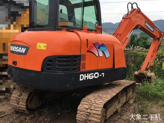 斗山 DH60-7 挖掘机