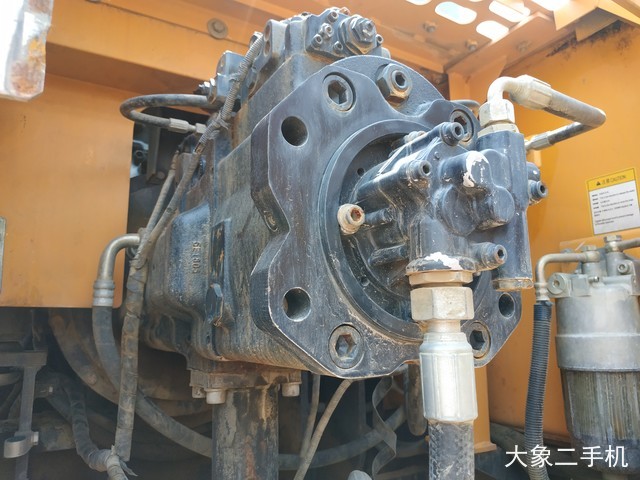 三一重工 SY335C 挖掘机