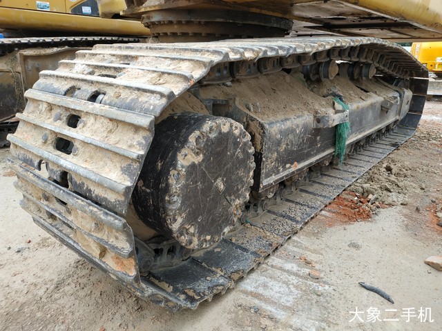 小松 PC220-8 挖掘机