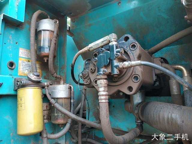 神钢 SK330-8 挖掘机