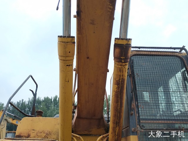 小松 PC240LC-8 挖掘机