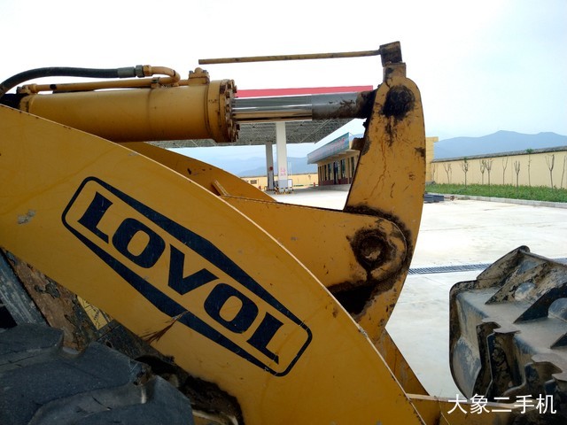 雷沃重工 FL936F 装载机