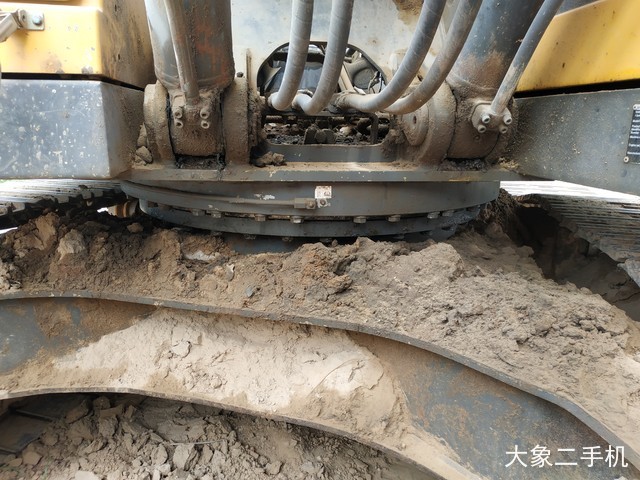 沃尔沃 EC210BLC 挖掘机