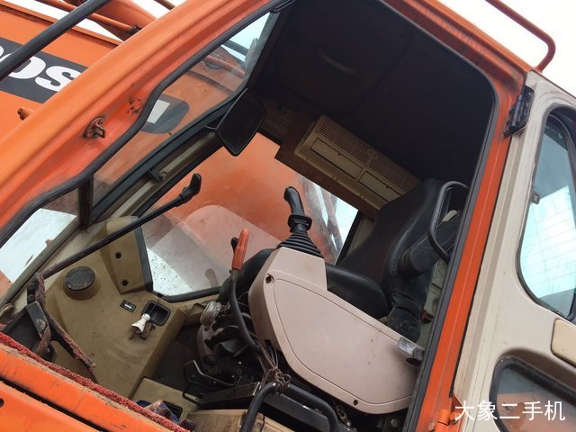 斗山 DH500LC-7 挖掘机