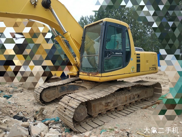 小松 PC220LC-6 挖掘机