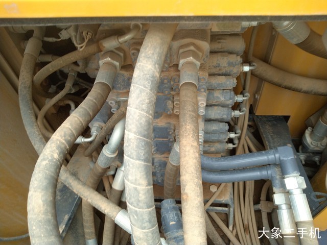 徐工 XE150D 挖掘机