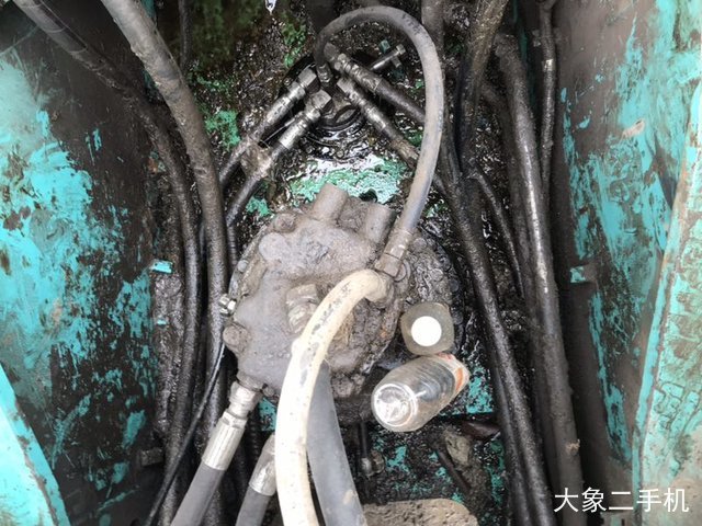 神钢 SK250LC-8 挖掘机