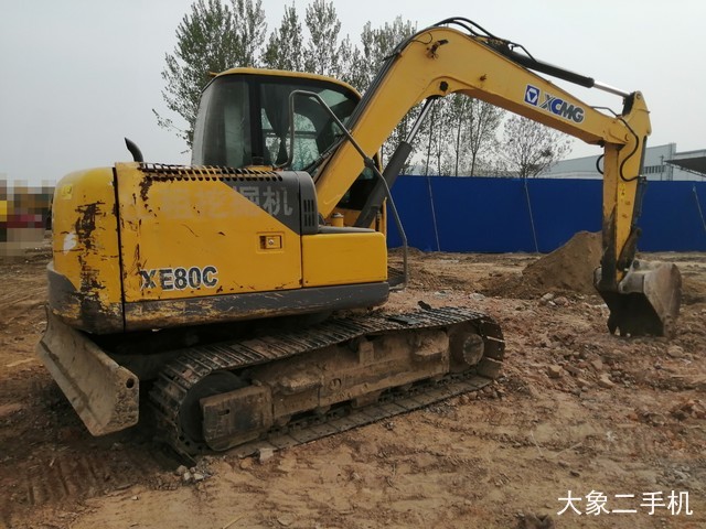 徐工 XE80C 挖掘机