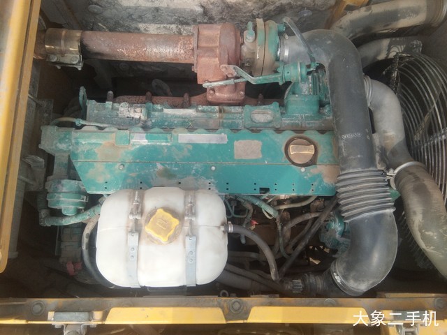 沃尔沃 EC210 挖掘机