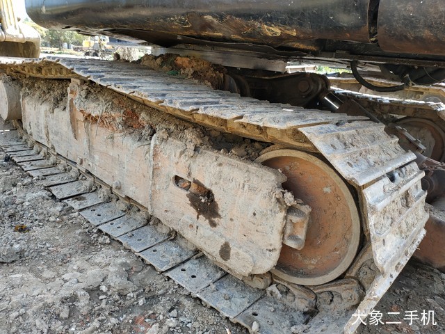 现代 R60-7 挖掘机