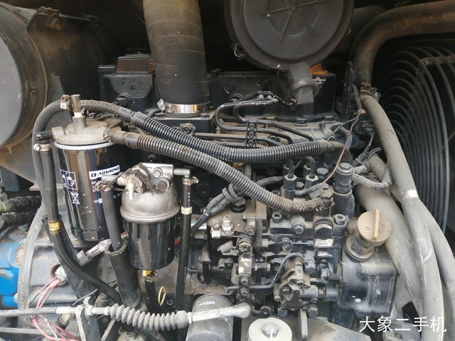 现代 R60-9 挖掘机