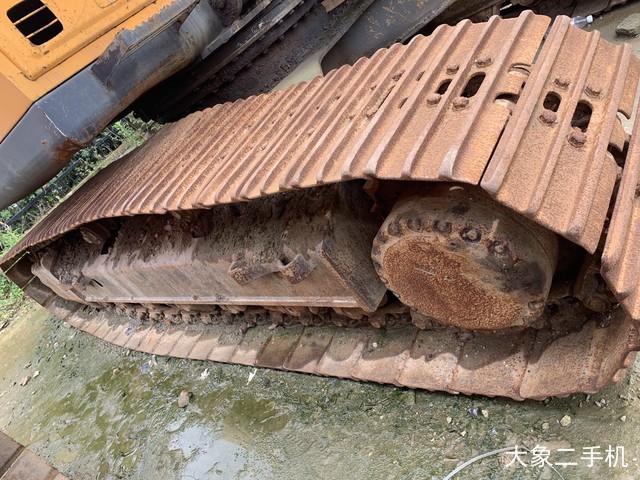 现代 R215-7C 挖掘机