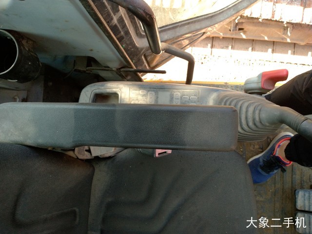 小松 PC160LC-7 挖掘机