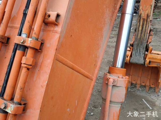日立 ZX260LCH-3G 挖掘机