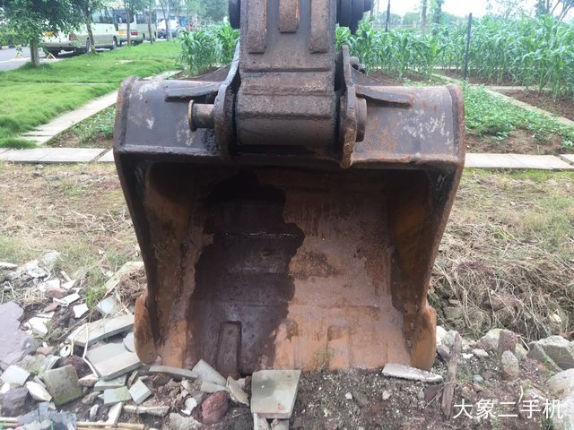 现代 R225LC-9T 挖掘机