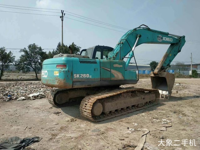 神钢 SK260LC-8 挖掘机