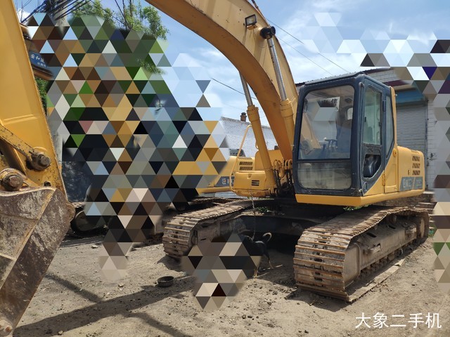 柳工 CLG225 挖掘机