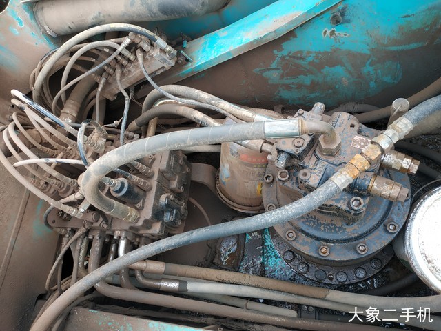 神钢 SK330-8 挖掘机