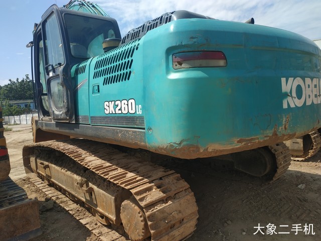 神钢 SK260LC-8 挖掘机