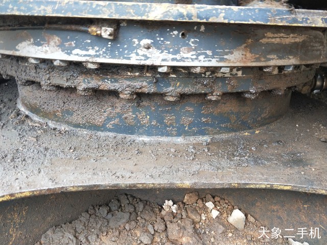 现代 R265LC-7 挖掘机