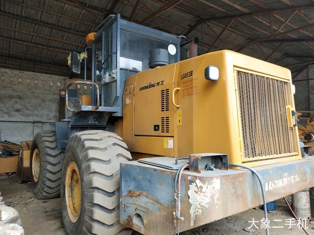 龙工 LG853B 装载机