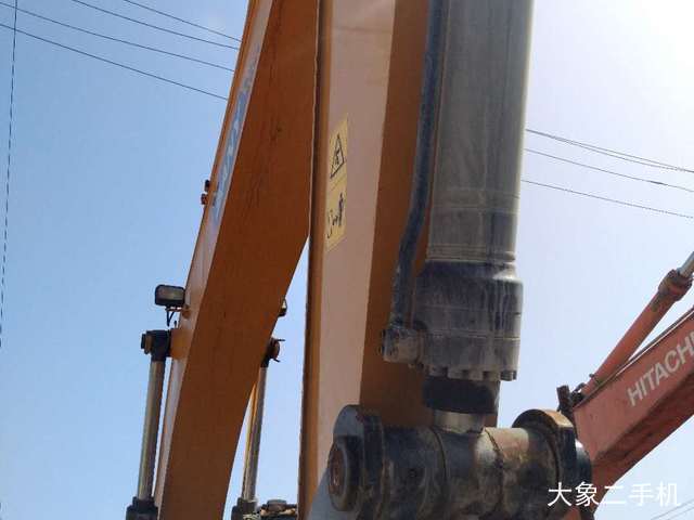 三一重工 SY235C-8 挖掘机