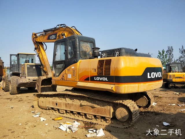 雷沃重工 FR220-7 挖掘机