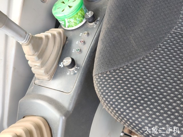 徐工 XE60D 挖掘机