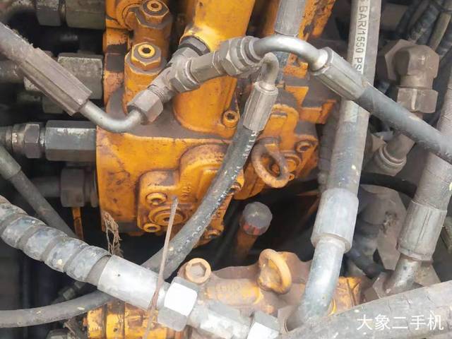 三一重工 SY135C-8 挖掘机