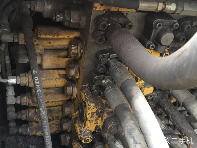 小松 PC240LC-8 挖掘机