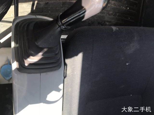 神钢 SK60-C 挖掘机
