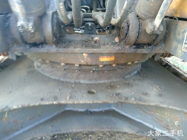 沃尔沃 EC210BLC 挖掘机