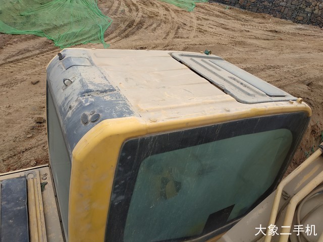 小松 PC200-8 挖掘机