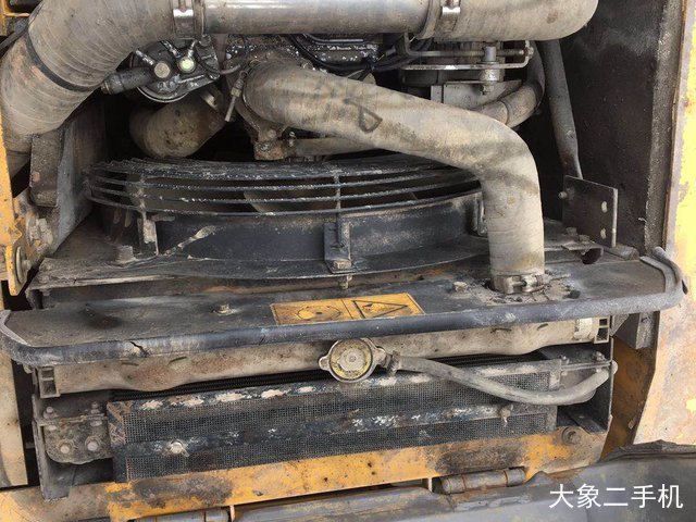 徐工 XE135B 挖掘机