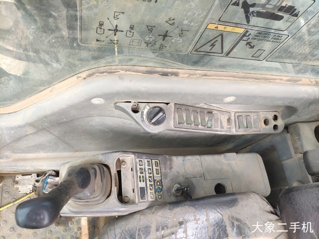 沃尔沃 EC210BLC 挖掘机