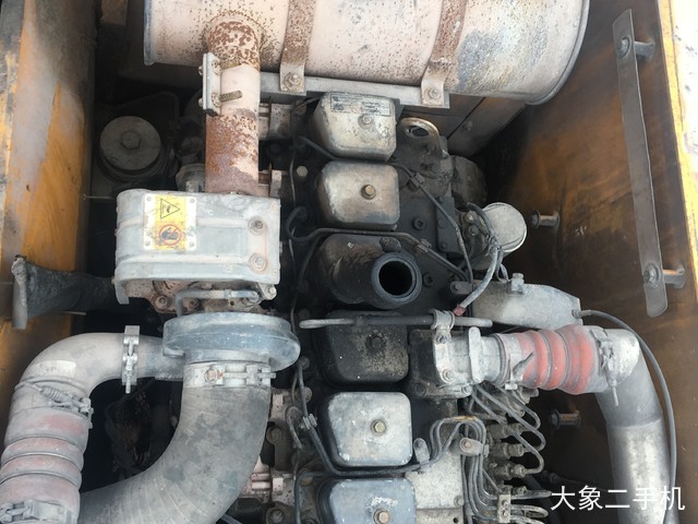 现代 R215-7C 挖掘机