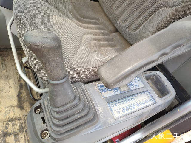 三一重工 SY235C-8S 挖掘机