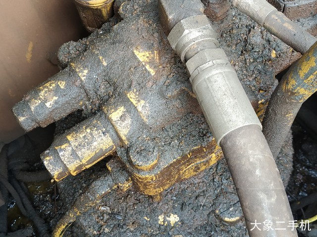 卡特彼勒 320C 挖掘机