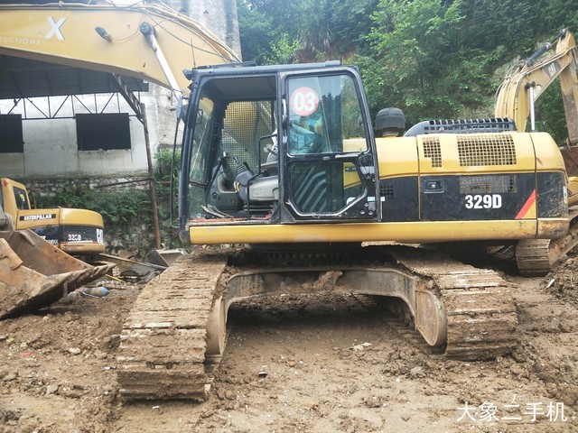 卡特彼勒 329DL 挖掘机