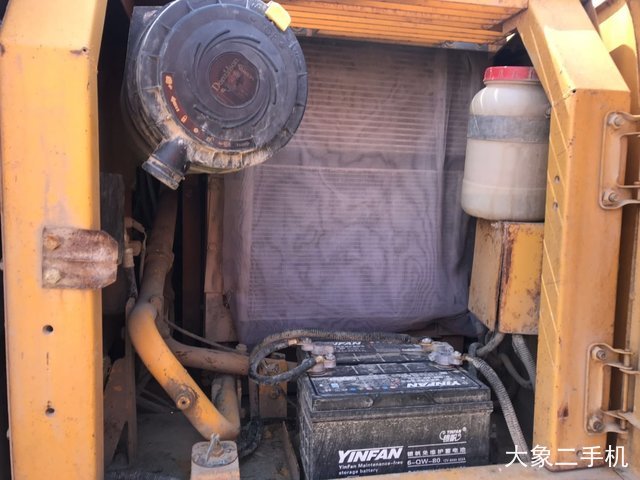 徐工 XE150D 挖掘机