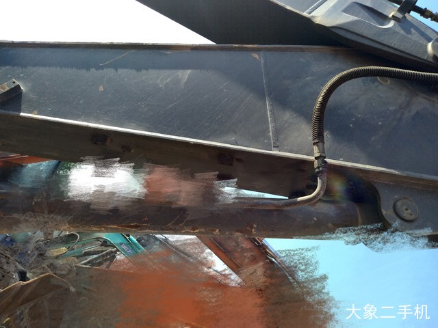 沃尔沃 EC210B 挖掘机