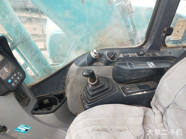 神钢 SK260LC-8 挖掘机